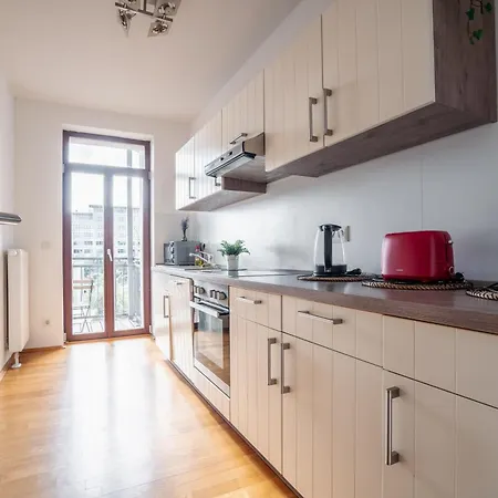 Park - #16, #18 & D - Moderne & Im Zentrum Apartamento