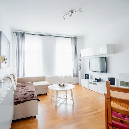 Park - #16, #18 & D - Moderne & Im Zentrum Apartamento