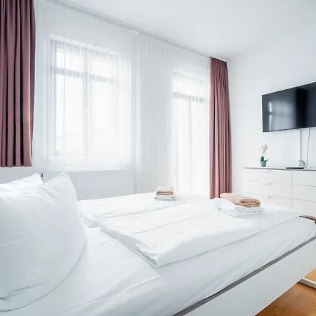 Apartamento Park - #16, #18 & D - Moderne & Im Zentrum