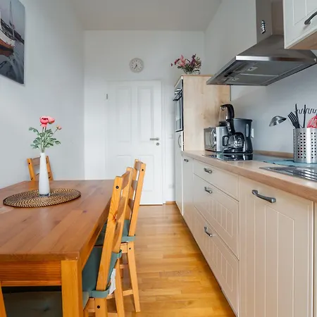 Park - #16, #18 & D - Moderne & Im Zentrum Apartamento *