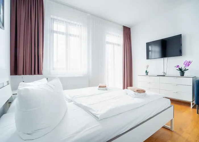 Апартаменты Park - #16, #18 & D - Moderne & Im Zentrum